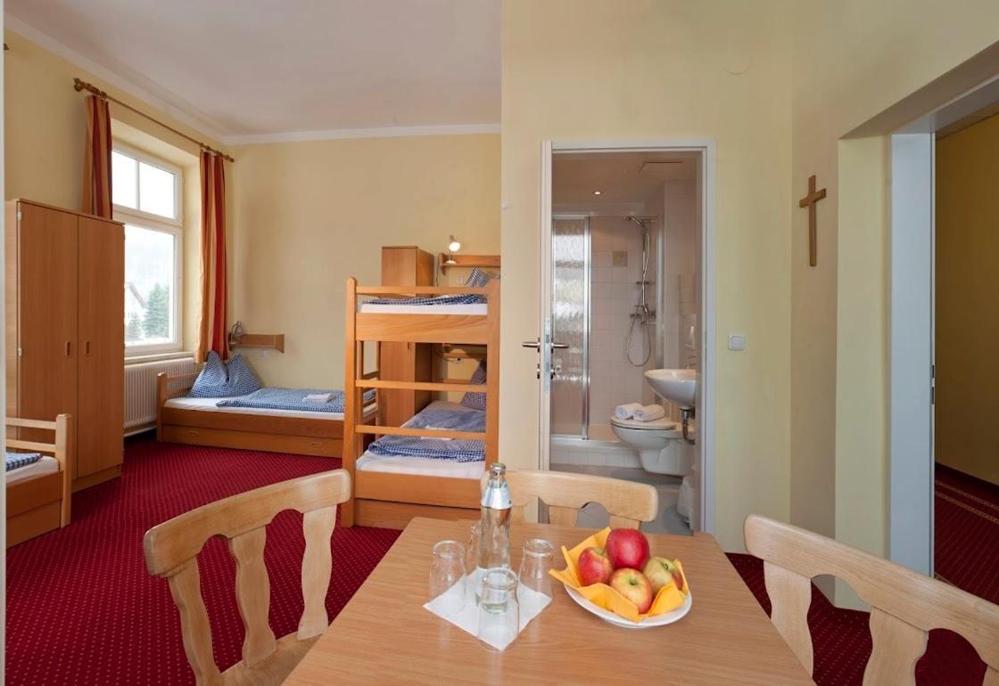 Luise Wehrenfennig & Haus Eva Hotel Бад Гойзерн Екстериор снимка