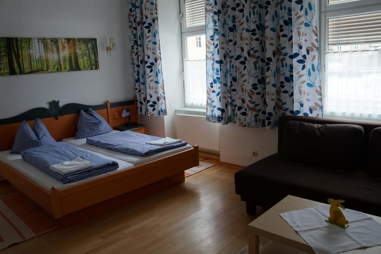 Luise Wehrenfennig & Haus Eva Hotel Бад Гойзерн Екстериор снимка