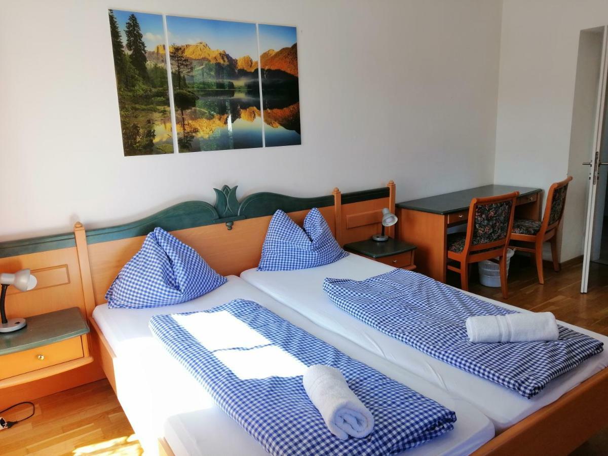 Luise Wehrenfennig & Haus Eva Hotel Бад Гойзерн Екстериор снимка